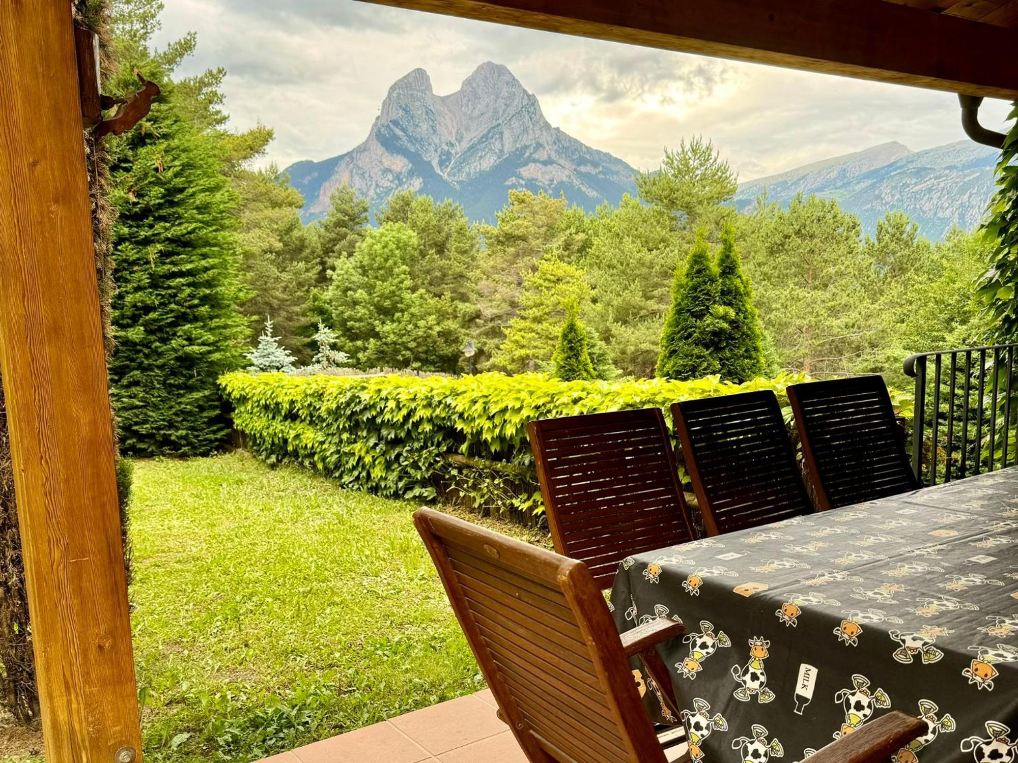 Cal Roig - Pedraforca Saldés Exterior foto